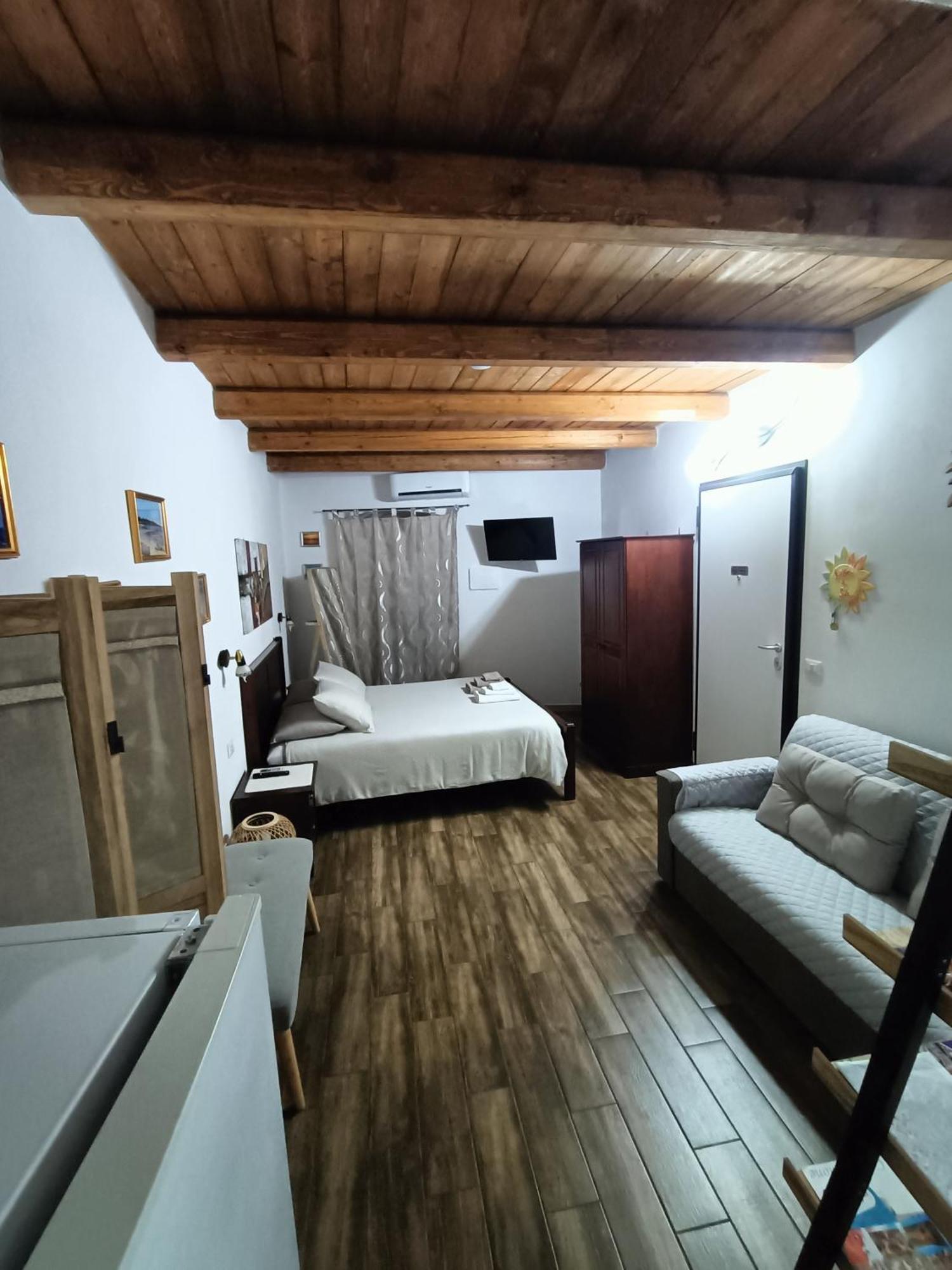 Bed And Breakfast Raggio Di Sole Iglesias Exteriör bild