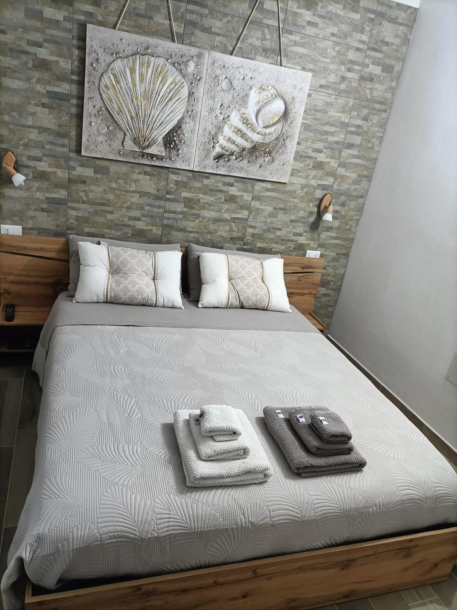 Bed And Breakfast Raggio Di Sole Iglesias Exteriör bild