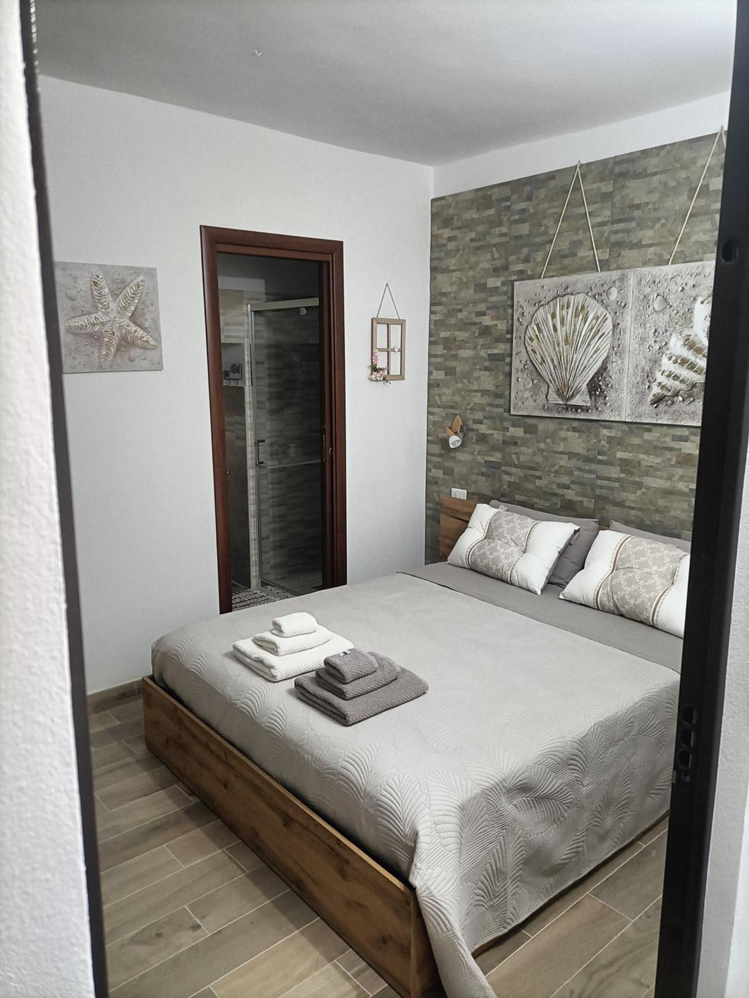Bed And Breakfast Raggio Di Sole Iglesias Exteriör bild