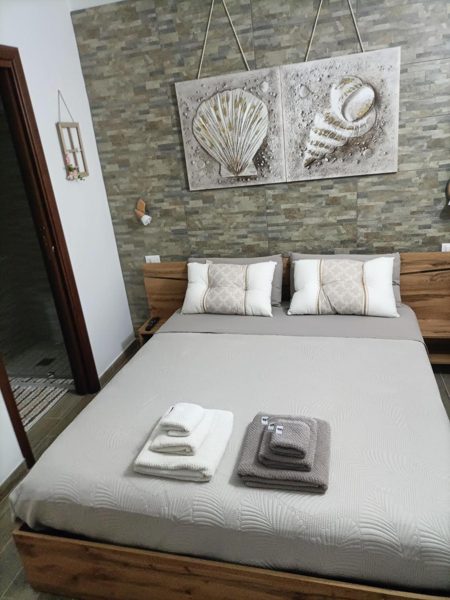 Bed And Breakfast Raggio Di Sole Iglesias Exteriör bild