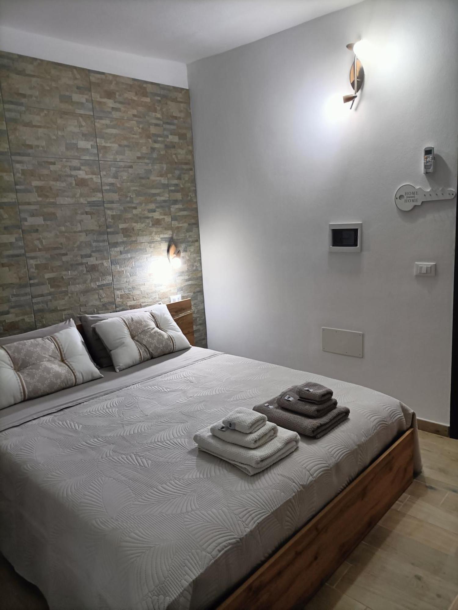 Bed And Breakfast Raggio Di Sole Iglesias Exteriör bild